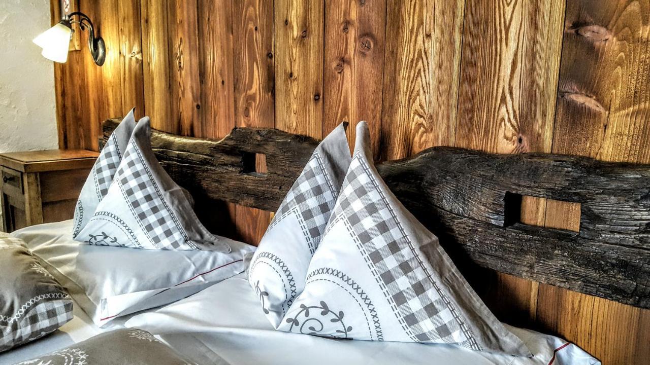 Eco Chalet Maison Dominique Challand-Saint-Anselme المظهر الخارجي الصورة