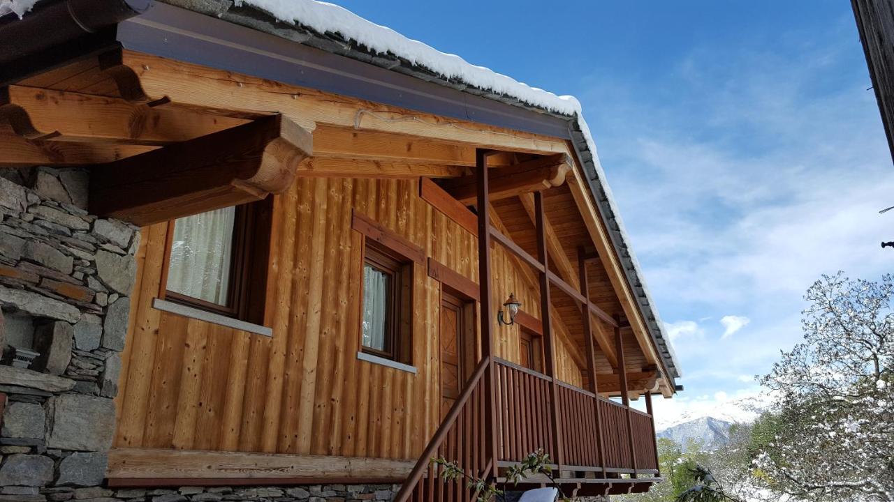 Eco Chalet Maison Dominique Challand-Saint-Anselme المظهر الخارجي الصورة